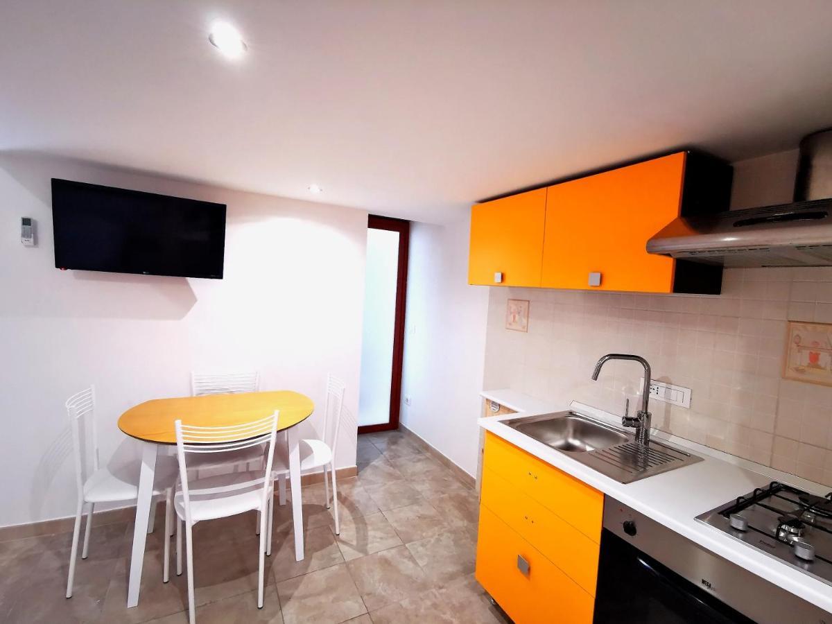 Guru House Apartment